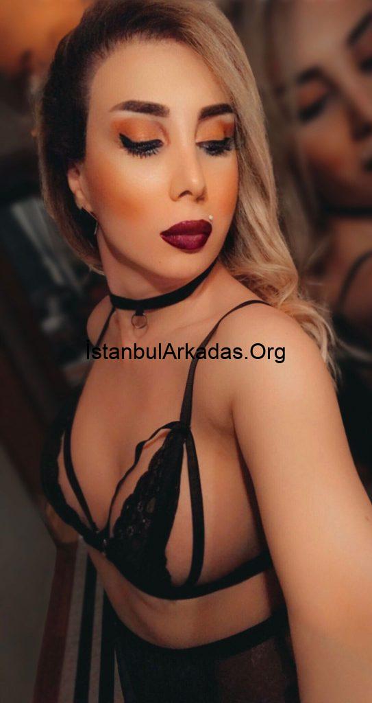 ipek kadıköy travesti